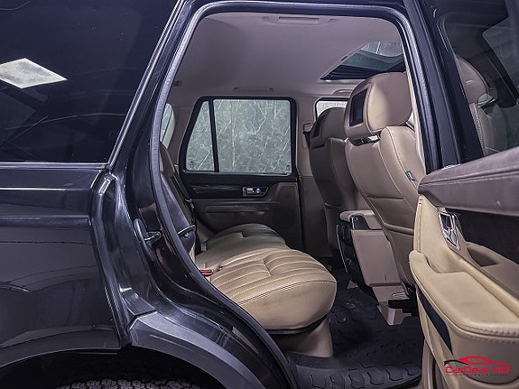 Land Rover Range Rover Sport 15 of 27