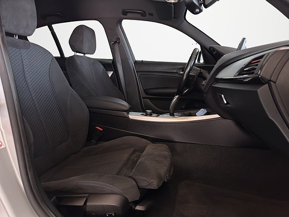 BMW 118d 14 of 25