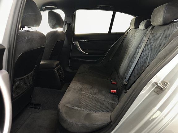 BMW 118d 23 of 25