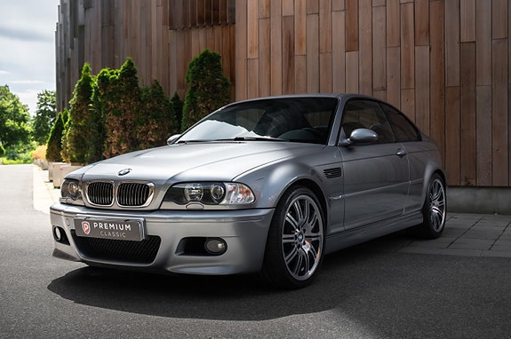 BMW M3 4 of 5
