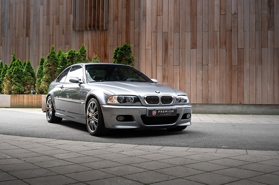 BMW M3 2 of 5