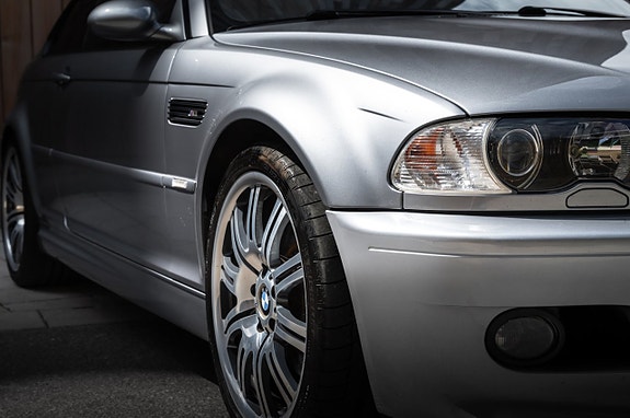 BMW M3 8 of 30