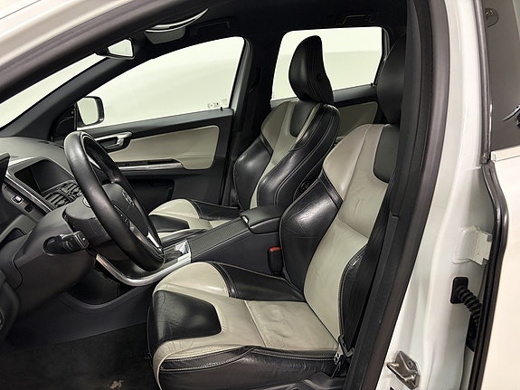 Volvo XC60 7 of 14