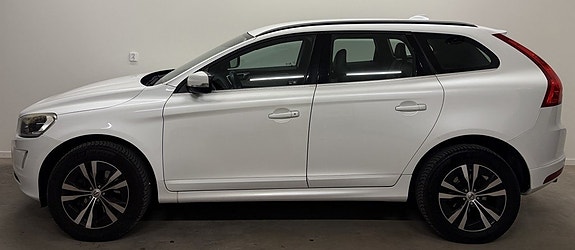 Volvo XC60 2 of 14