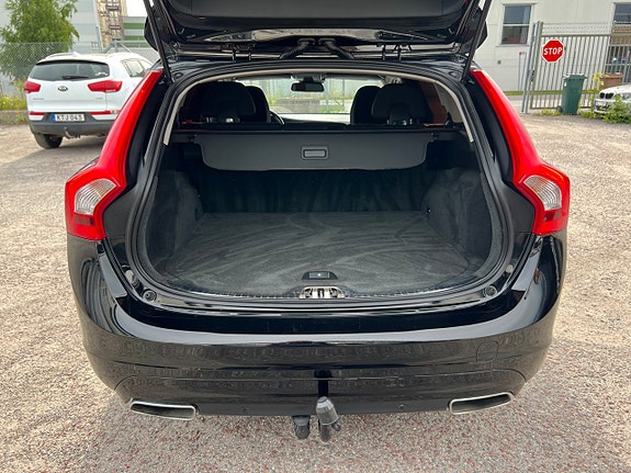 Volvo V60 13 of 19