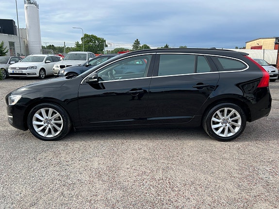Volvo V60 10 of 19