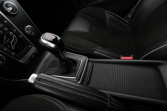 Volvo V40 23 of 30