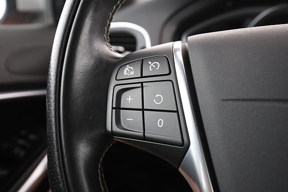 Volvo V40 28 of 30
