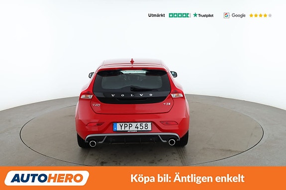 Volvo V40 4 of 5