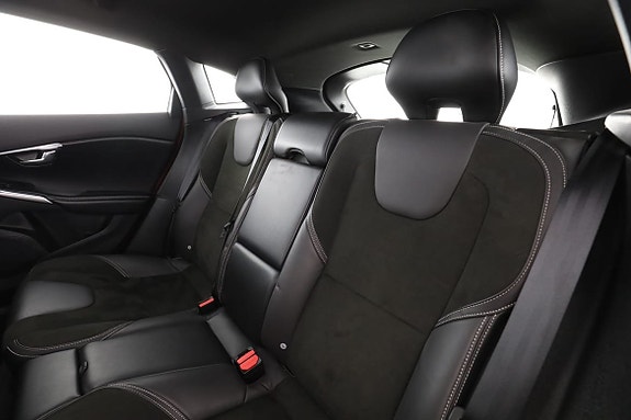 Volvo V40 15 of 30