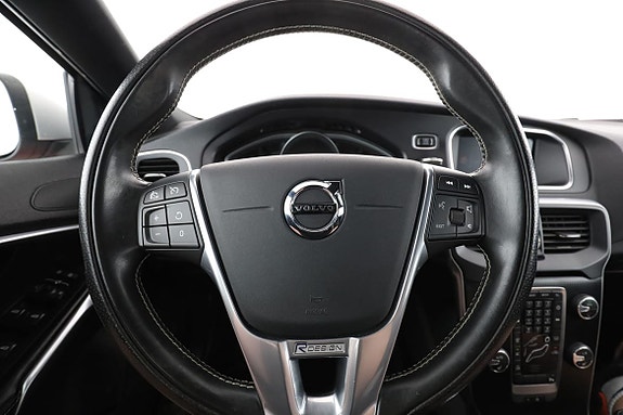 Volvo V40 19 of 30
