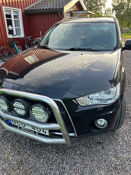 Mitsubishi Outlander 2012