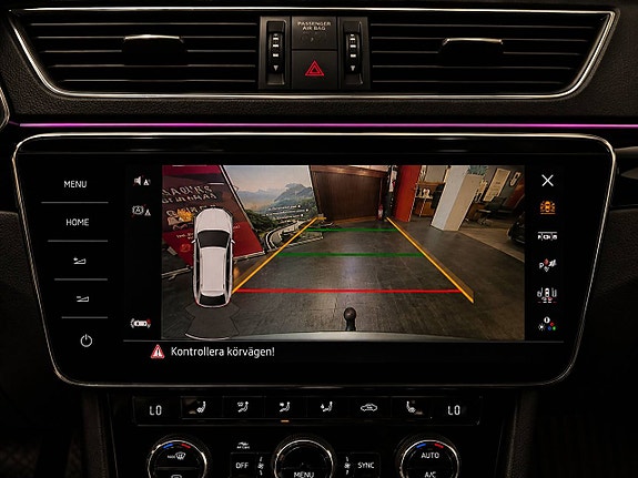 Skoda Superb 14 of 20