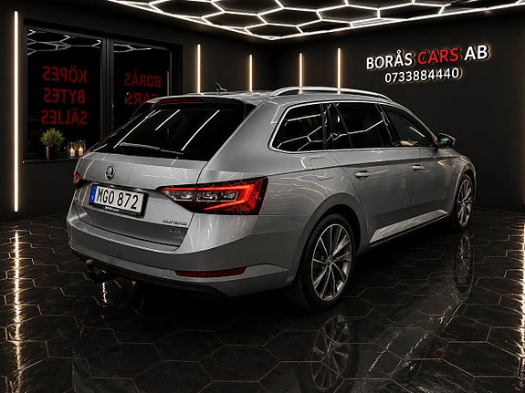 Skoda Superb 4 of 5