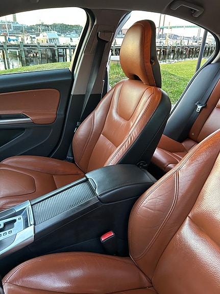 Volvo S60 9 of 13