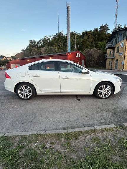 Volvo S60 7 of 13