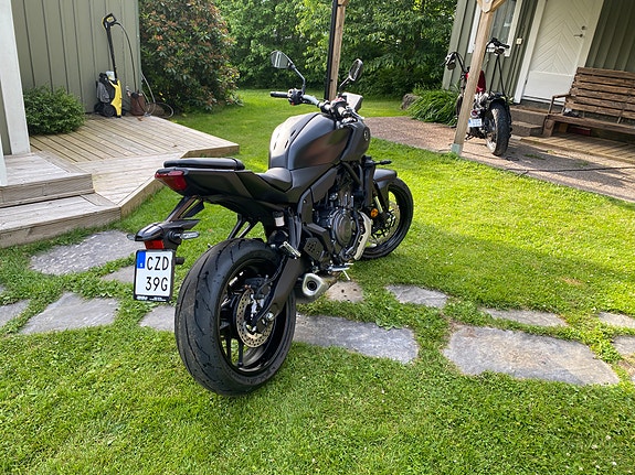 Yamaha MT-07 3 of 5