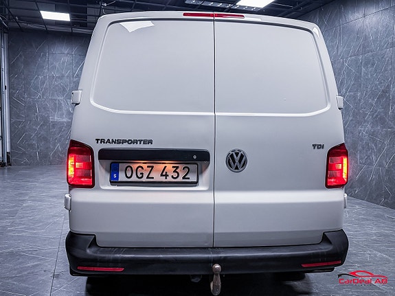 Volkswagen Transporter 6 of 21
