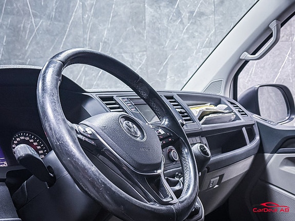 Volkswagen Transporter 15 of 21