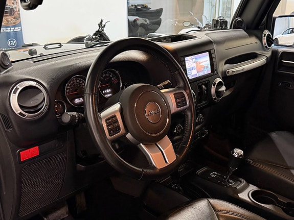 Jeep Wrangler Unlimited 5 of 5