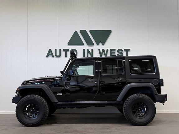 Jeep Wrangler Unlimited 3 of 5