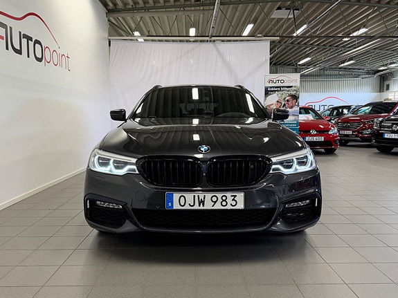 BMW 520d 3 of 5