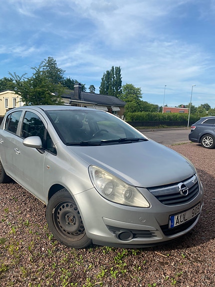 Opel Corsa 2 of 5