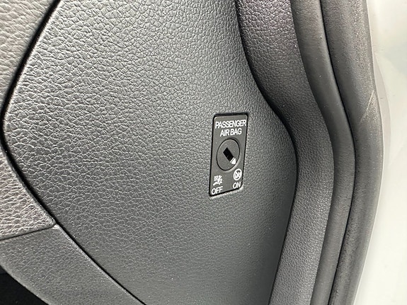 Volkswagen Golf VII 22 of 24