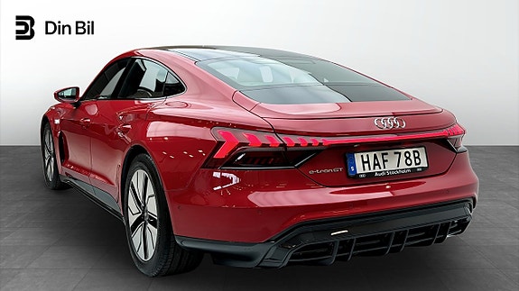 Audi e-tron GT 3 of 5