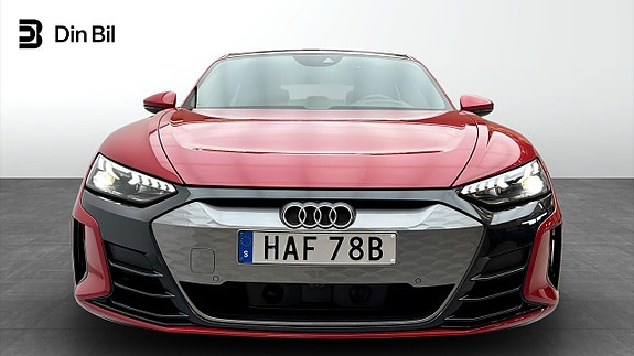 Audi e-tron GT 4 of 5