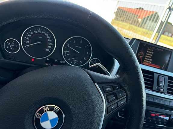 BMW 320d 24 of 29