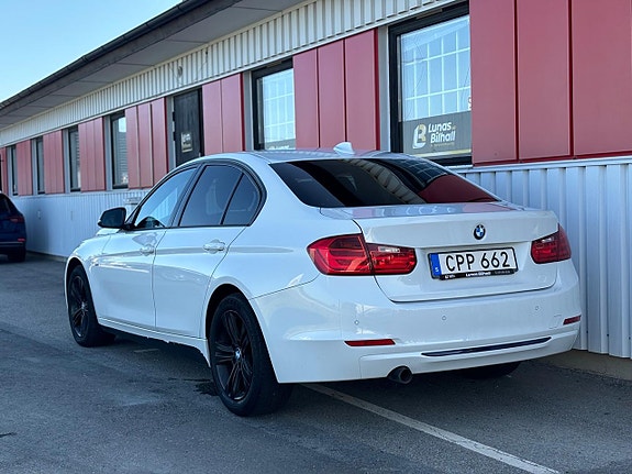 BMW 320d 4 of 29