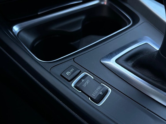BMW 320d 16 of 29