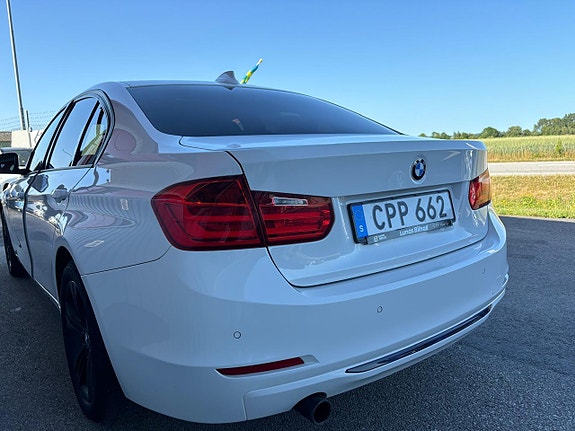 BMW 320d 29 of 29
