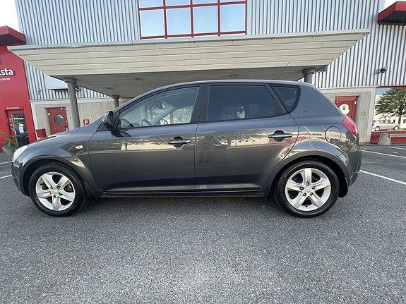 Kia Ceed 3 of 18