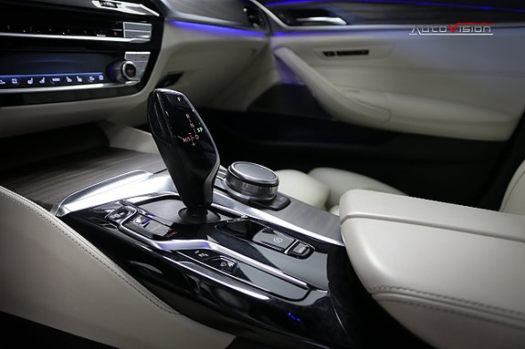 BMW 520 13 of 30