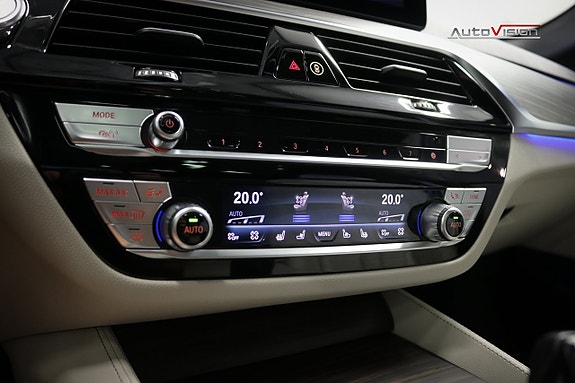 BMW 520 12 of 30