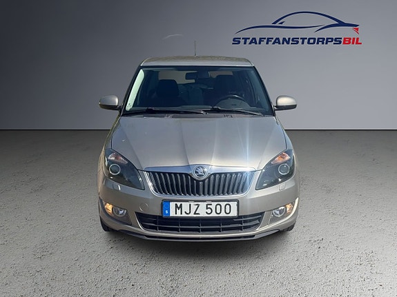 Skoda Fabia 2 of 12