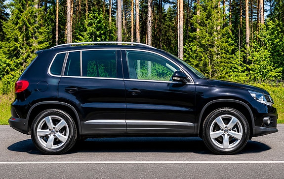 Volkswagen Tiguan 2 of 5