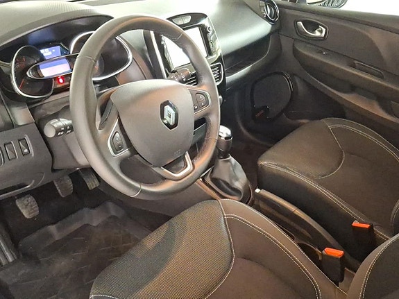 Renault Clio 10 of 19