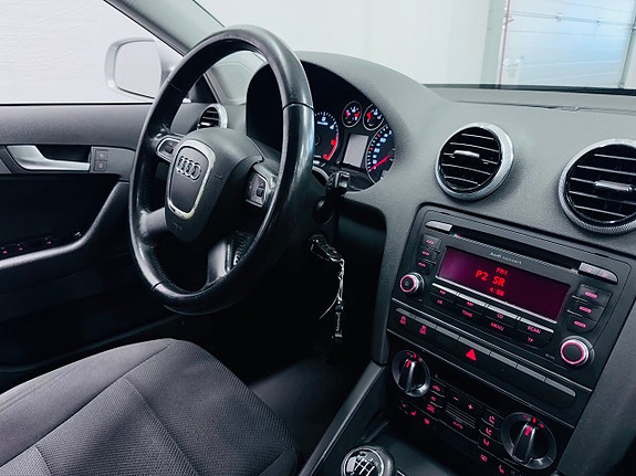 Audi A3 4 of 5