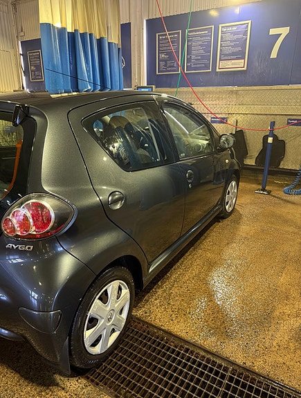 Toyota Aygo 5 of 5