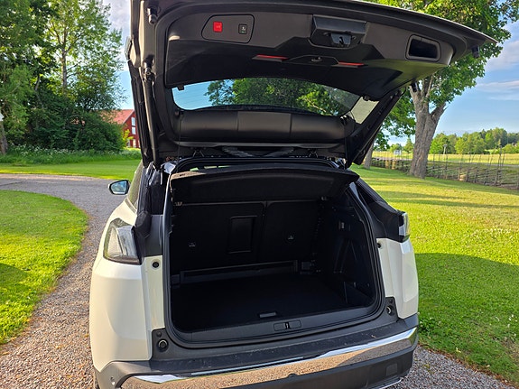 Peugeot 3008 4 of 5