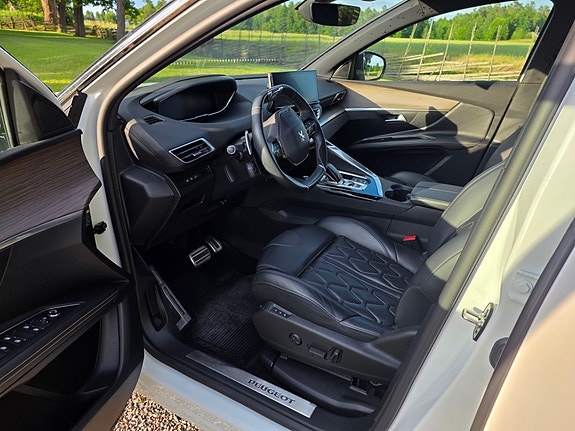 Peugeot 3008 7 of 11