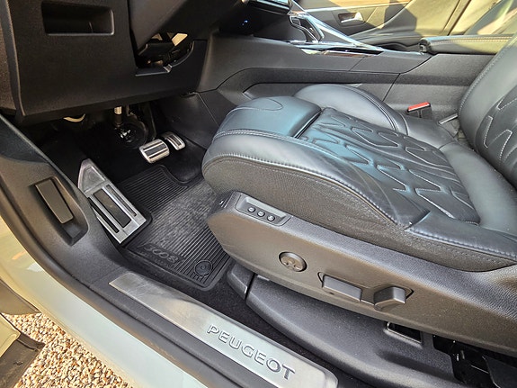 Peugeot 3008 9 of 11