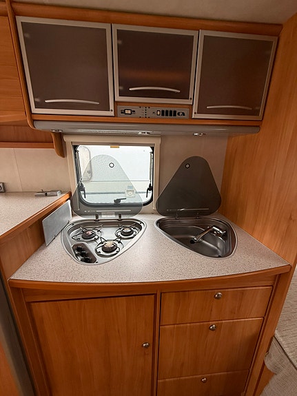 Adria 552 UL 12 of 27