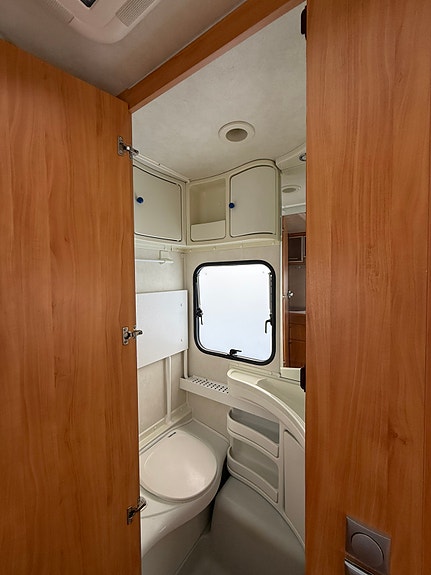 Adria 552 UL 16 of 27