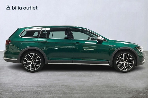 Volkswagen Passat Alltrack 5 of 5
