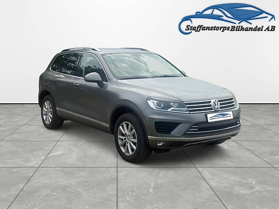 Volkswagen Touareg 3 of 5