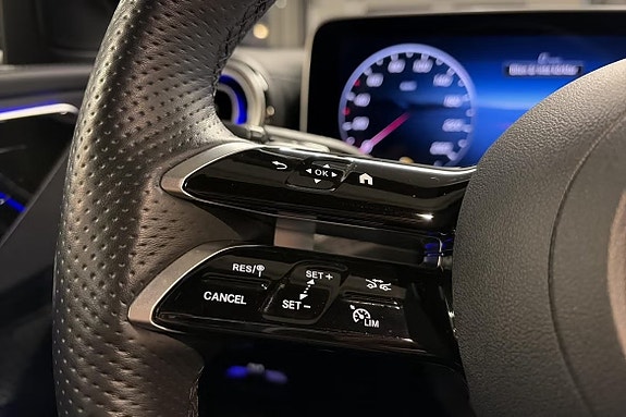 Mercedes-Benz C300 e 11 of 19